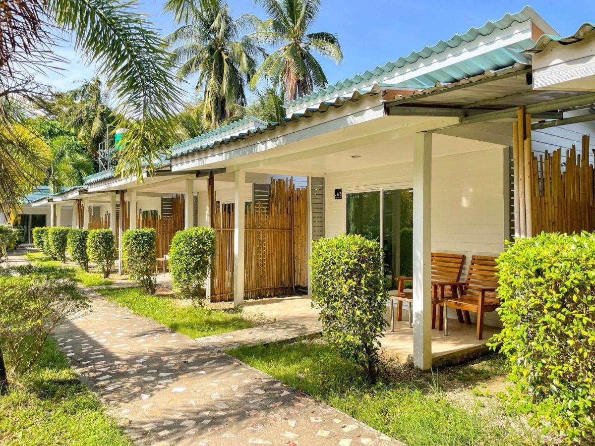 Smile Resort Ко Моок Екстериор снимка