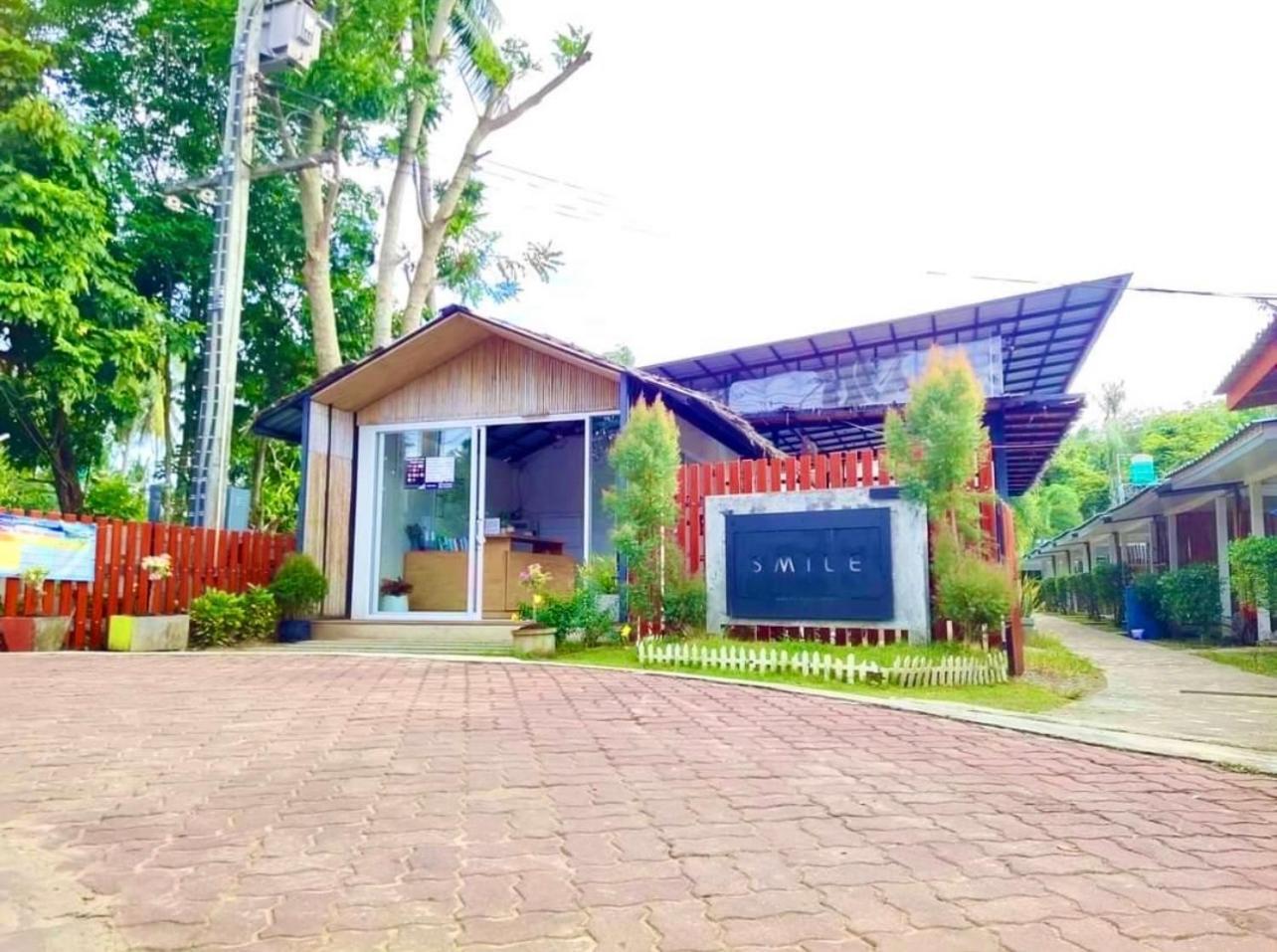 Smile Resort Ко Моок Екстериор снимка